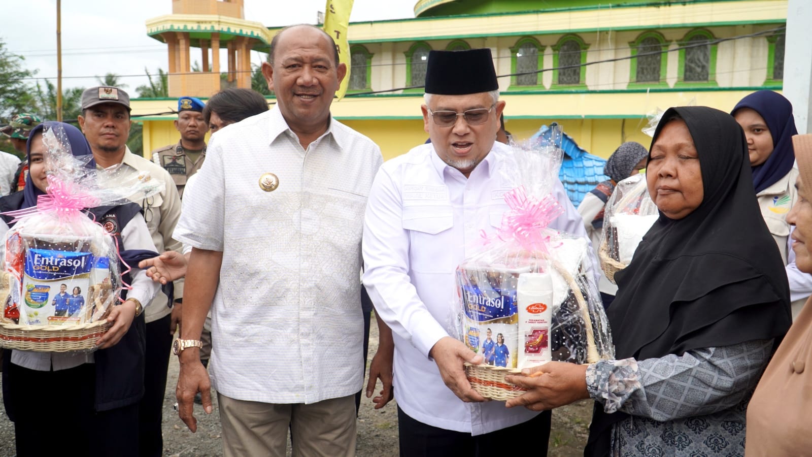 Komisi VIII DPR RI Hadirkan Bantuan Besar untuk Korban Banjir Langkat