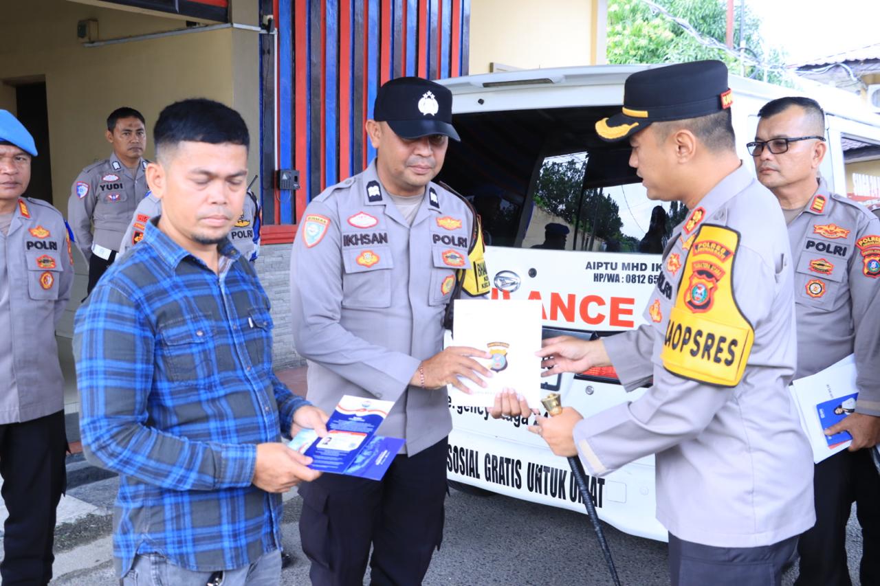 Kapolres Labuhanbatu Berikan Reward kepada Aiptu Ihsan atas Dedikasi Ambulans Gratis untuk Masyarakat