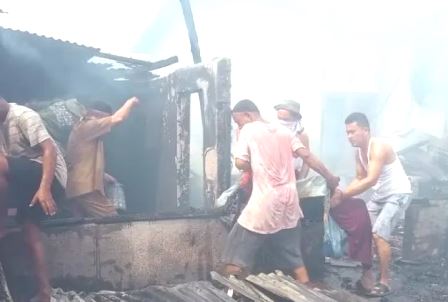 Sepasang Lansia di Pantai Labu Tewas Terbakar Usai Rumahnya Diterbakar