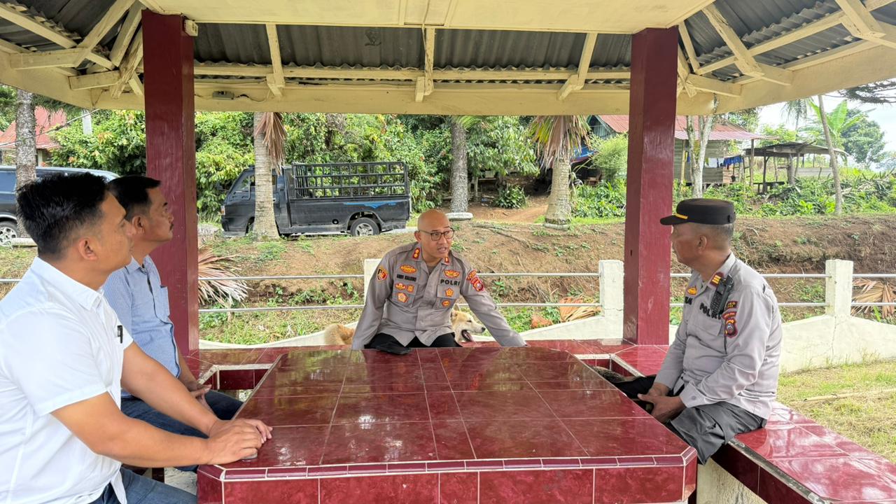 Kapolres Karo Kunjungi Polsek Munte Dslam Menciptakan Situasi Kamtibnas Yang Aman dan Kondusif