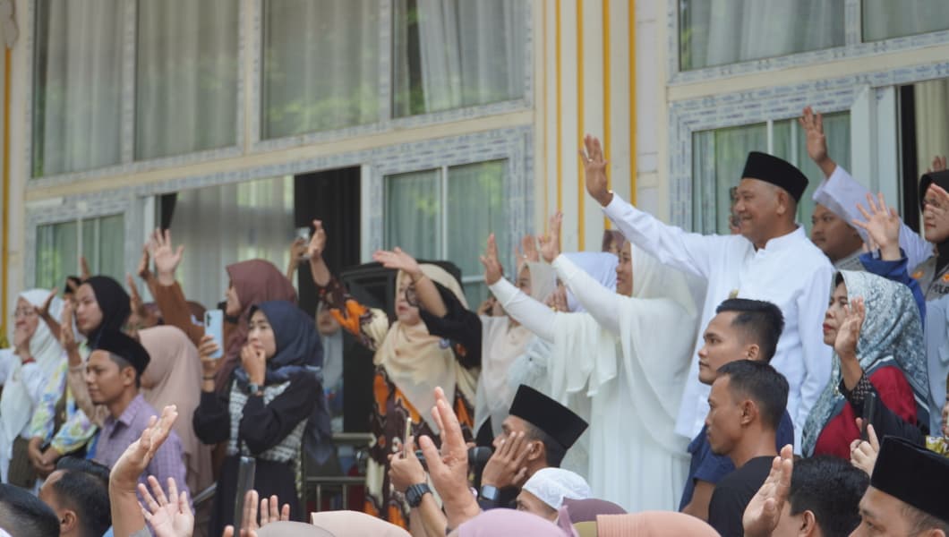 Bupati Syah Afandin Lepas 45 JCH Kloter 4 &  Titip Doa untuk Langkat