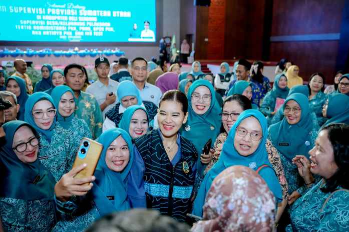 Kahiyang Ayu Dorong Kader PKK Kembangkan Produk Turunan Berbasis Potensi Lokal