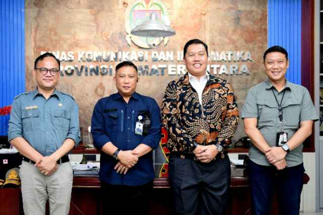 Kepala Dinas Komunikasi dan Informatika (Kominfo) Provinsi Sumatera Utara (Sumut) Erwin Hotmansah Harahap menerima kunjungan Kepala Kantor perwakilan Lembaga Penjamin Simpanan (LPS) I Medan, Jimmy Ardianto di Ruang Kerja, Kantor Dinas Kominfo Sumut, Jalan H.M. Said Medan, Jumat (17/4/2026).