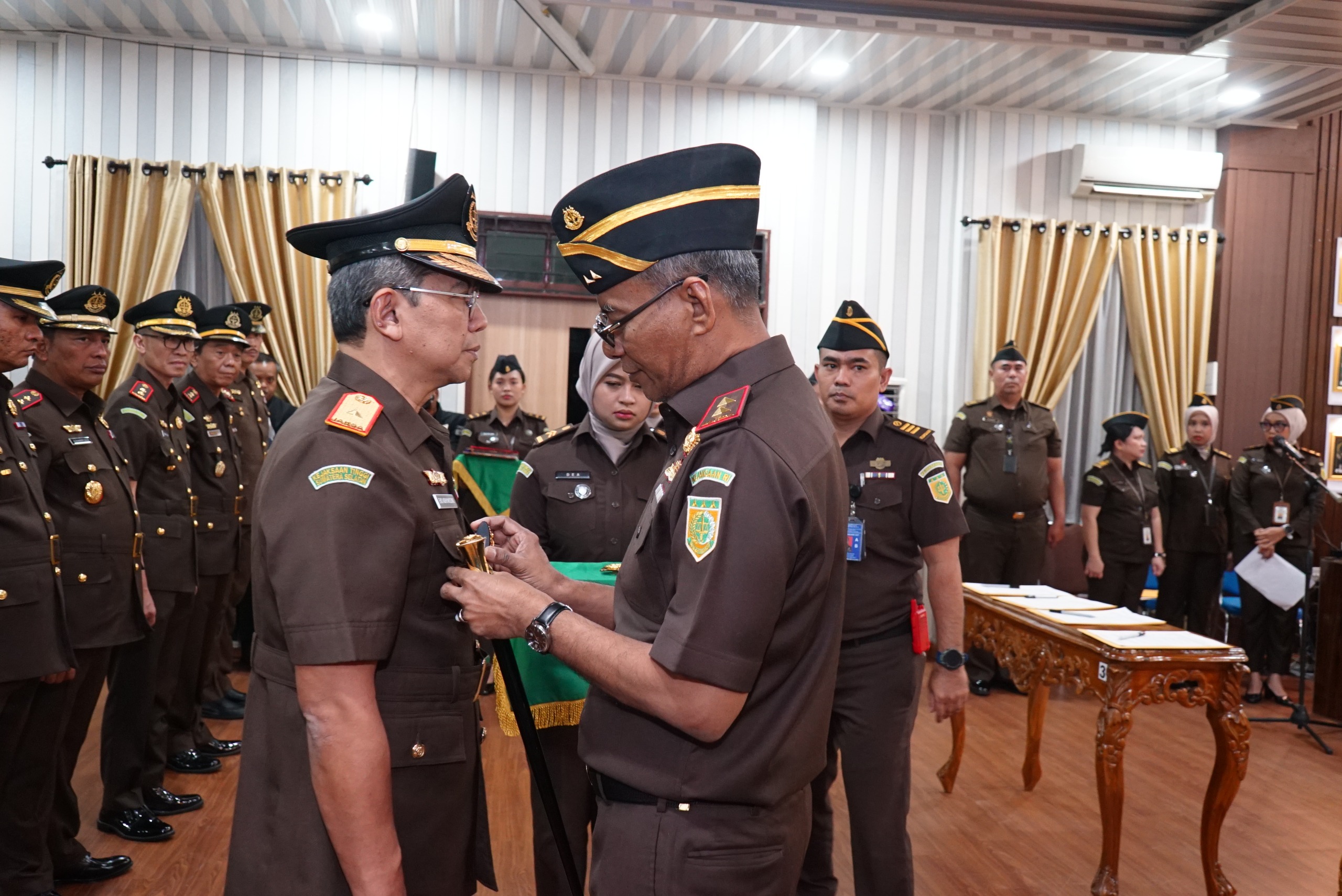 Kajati Sumut Lantik Asisten Tindak Pidana Umum dan 7 Kepala Kejaksaan Negeri Di Sumut Resmi Berganti