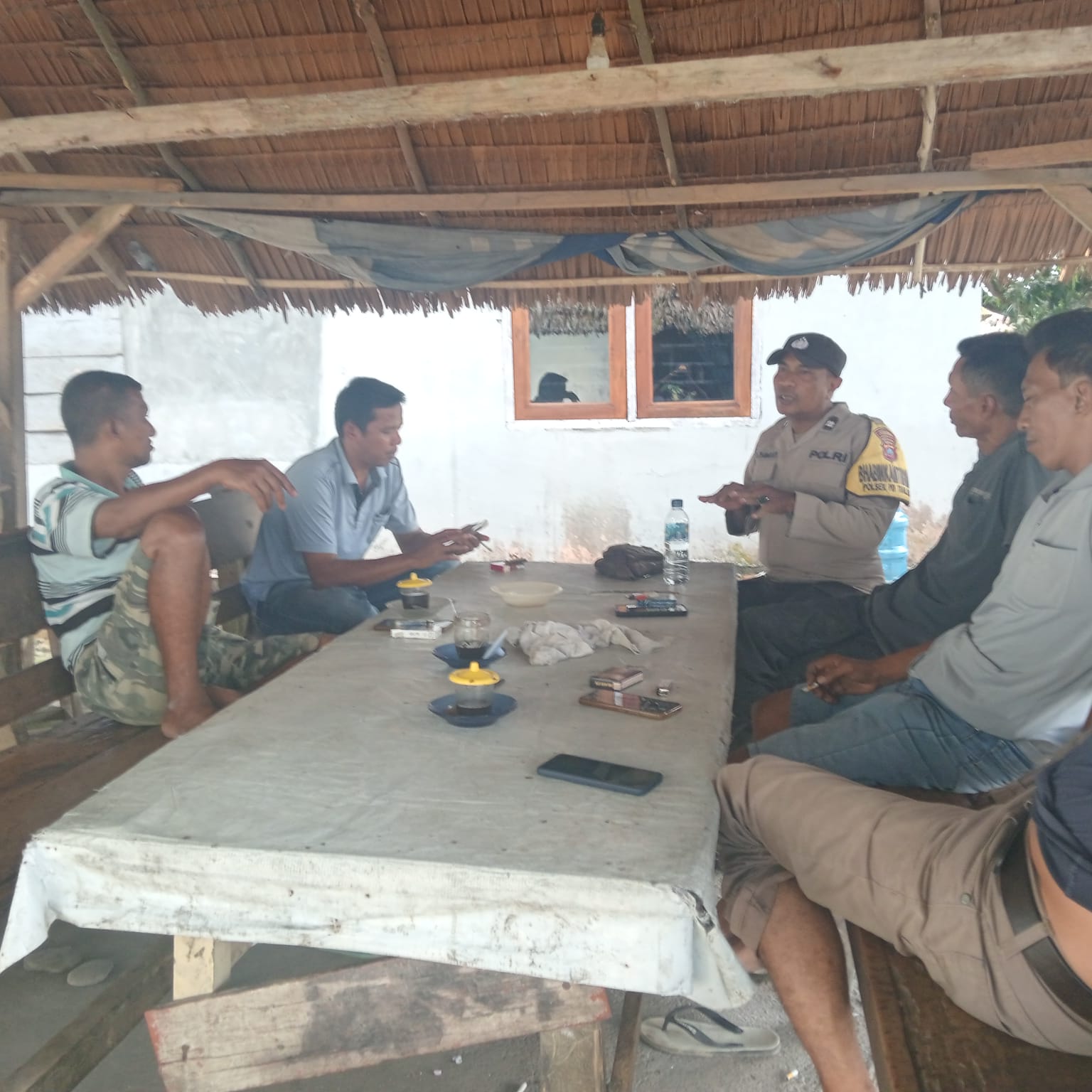 Polsek Padang Tualang Sambangi Warga  Wujud Nyata Polri Hadir Menjaga Keamanan Desa
