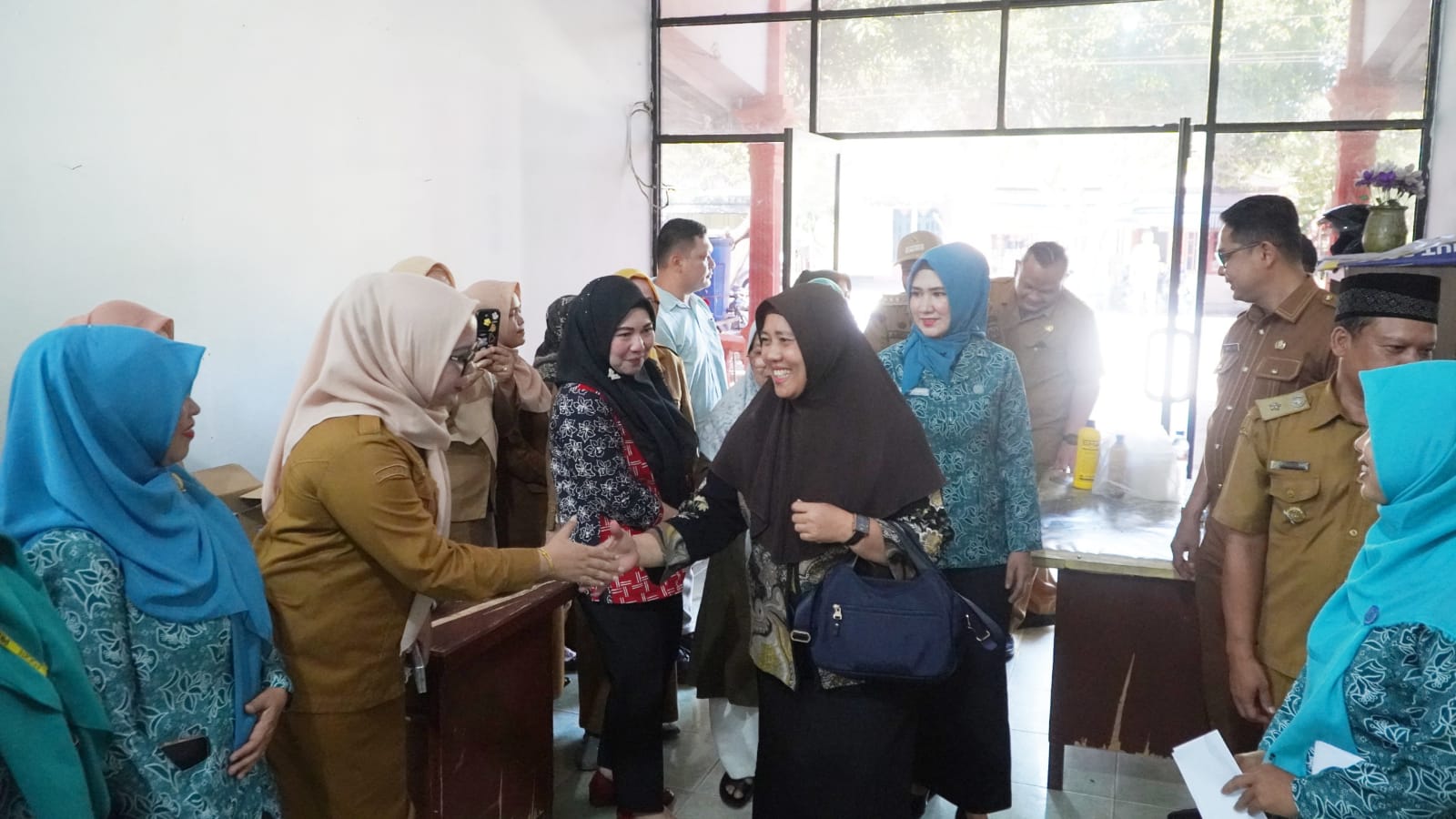 Ny. Endang Syah Afandin Perkuat Desa Perdamaian Menuju Juara Aku Hatinya PKK Sumut