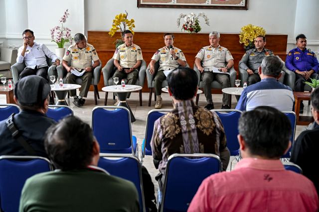 Kepala Satpol PP Sumut Muttqien Hasrimy pada temu pers yang diselenggarakan Dinas Komunikasi dan Informatika Sumut di Lobby Dekranasda Sumut, Kantor Gubernur Sumut, Medan, Rabu (24/6/2026). Foto/Diskominfo Sumut 