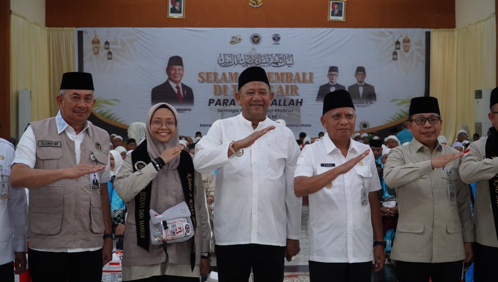 Bupati Syah Afandin Sambut Kepulangan Jamaah Haji Langkat