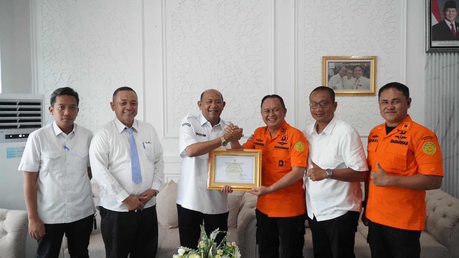 Syah Afandin Raih Penghargaan Basarnas atas Penanganan Banjir Langkat