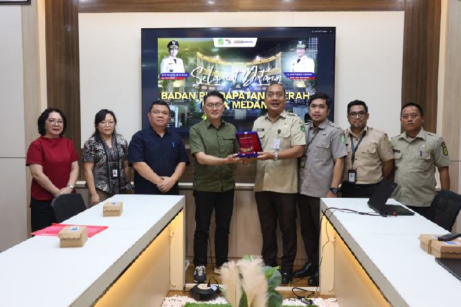 Kunjungan Badan Pendapatan Daerah Kota Manado terkait implementasi aplikasi QRESTO (Quick Response Electronic Splitting System for Tax Optimization), Senin (29/6/2026), di Kantor Bapenda Kota Medan.