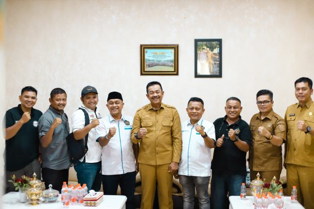 Bupati Madina Saipullah Nasution menerima Audensi PWI Madina.