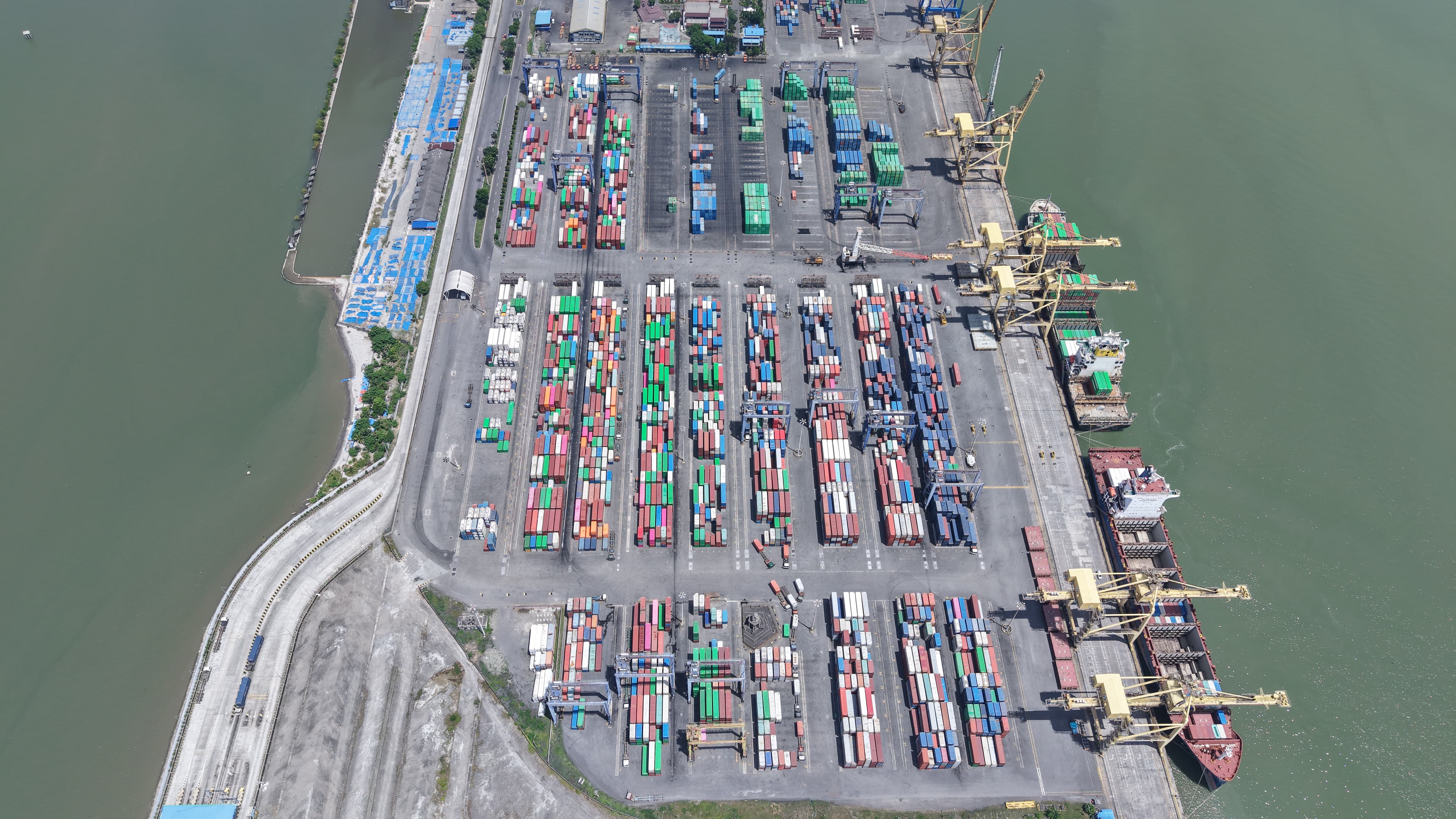 Arus Petikemas BNCT Capai 59.918 TEUs Meningkat