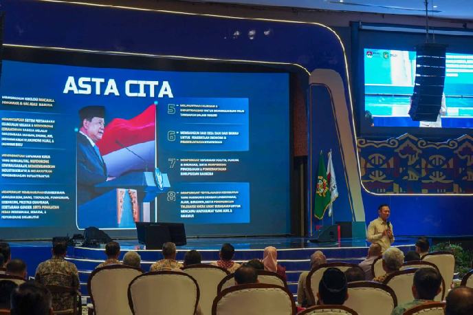 Menteri Koordinator Bidang Infrastruktur dan Pembangunan Kewilayahan, Agus Harimurti Yudhoyono, resmi menutup Rapat Kerja Nasional (Rakernas) XVIII Asosiasi Pemerintah Kota Seluruh Indonesia (APEKSI)Tahun 2026 di Grand City Hall Medan, Kamis (2/7/2026).