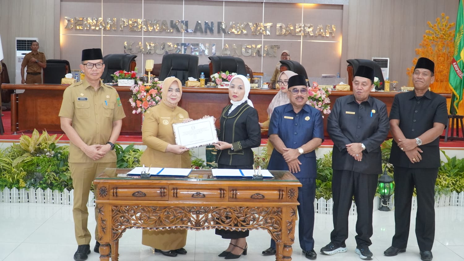 Plt. Bupati Tiorita Tegaskan Stabilitas Pemerintahan dan Komitmen Antikorupsi