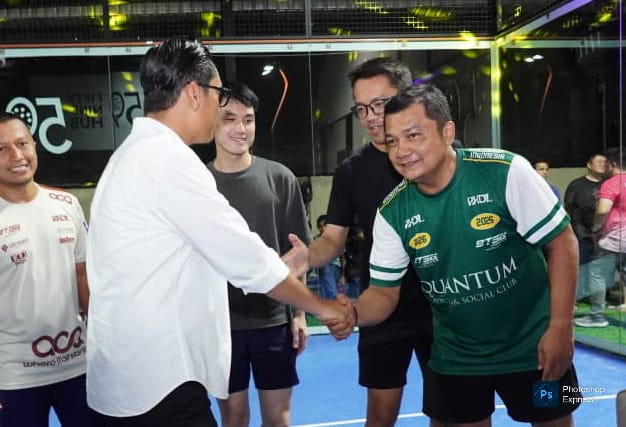 Rico Waas hadir dalam penutupan kejuaraan cabang olahraga Padel. (Kominfo Medan Dok)