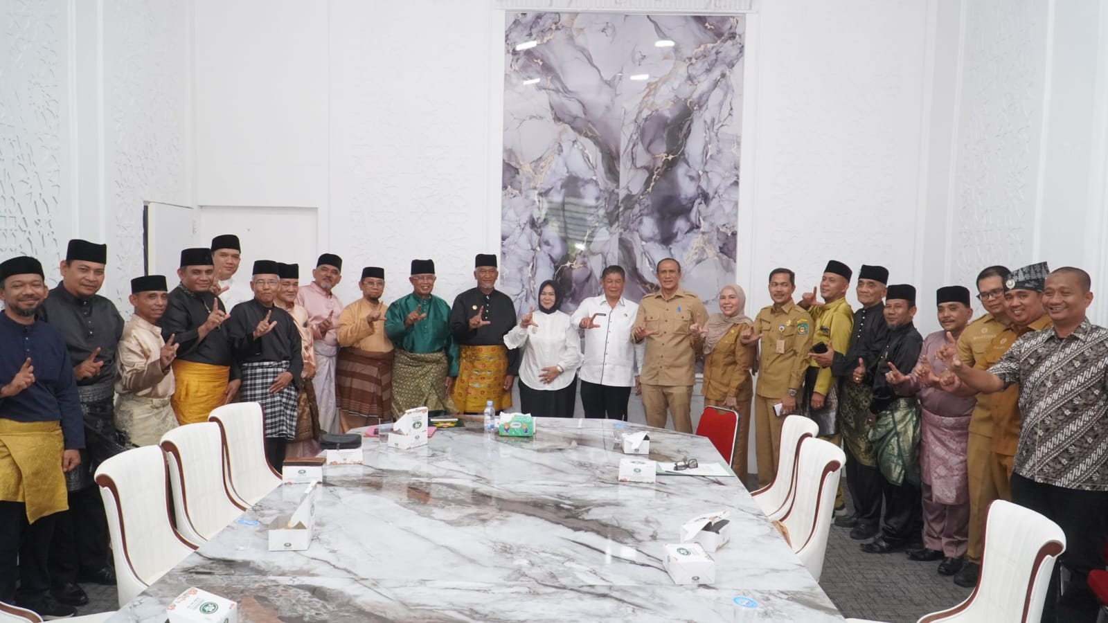 Plt. Bupati Tiorita Perkuat Sinergi Bersama Tokoh Melayu Demi Kemajuan Langkat