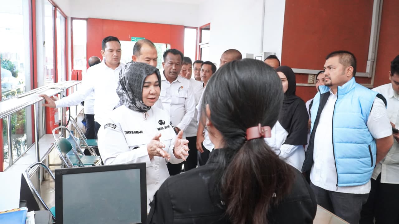 Plt. Bupati Tiorita Tinjau Ketersediaan BBM di SPBU Stabat