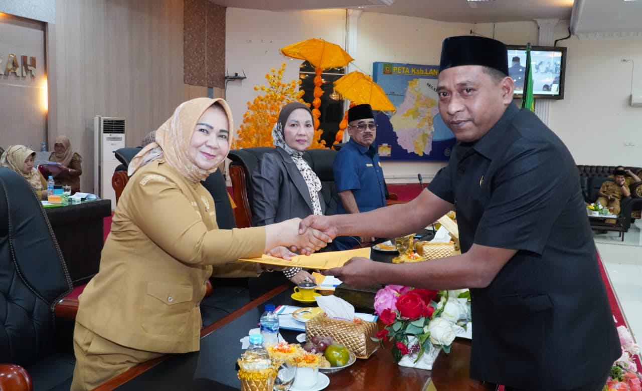 Plt. Bupati Tiorita Sampaikan Jawaban Fraksi, Dorong Ranperda Perkuat Tata Kelola Aset Daerah