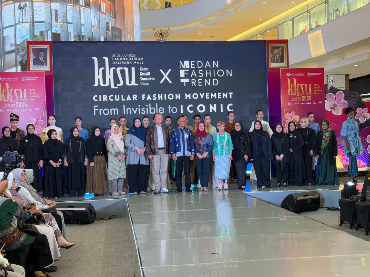 Desainer Binaan Pelindo Regional 1 Tampil di Medan Fashion Trend 2026