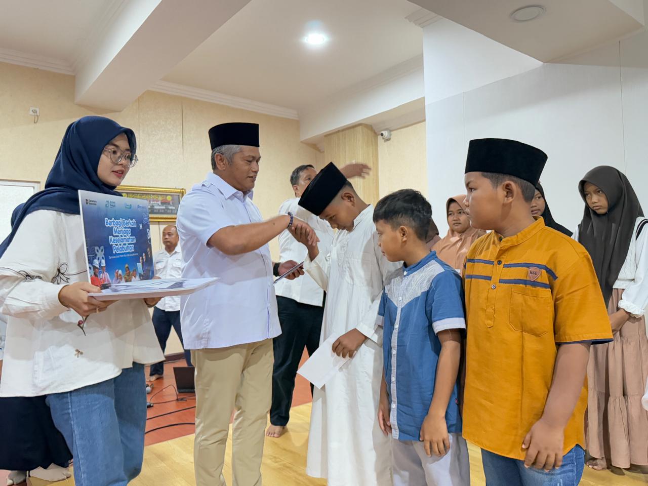 Pelindo Regional 1 Gelar Pengajian, Doa Bersama dan Santunan Anak Yatim Piatu