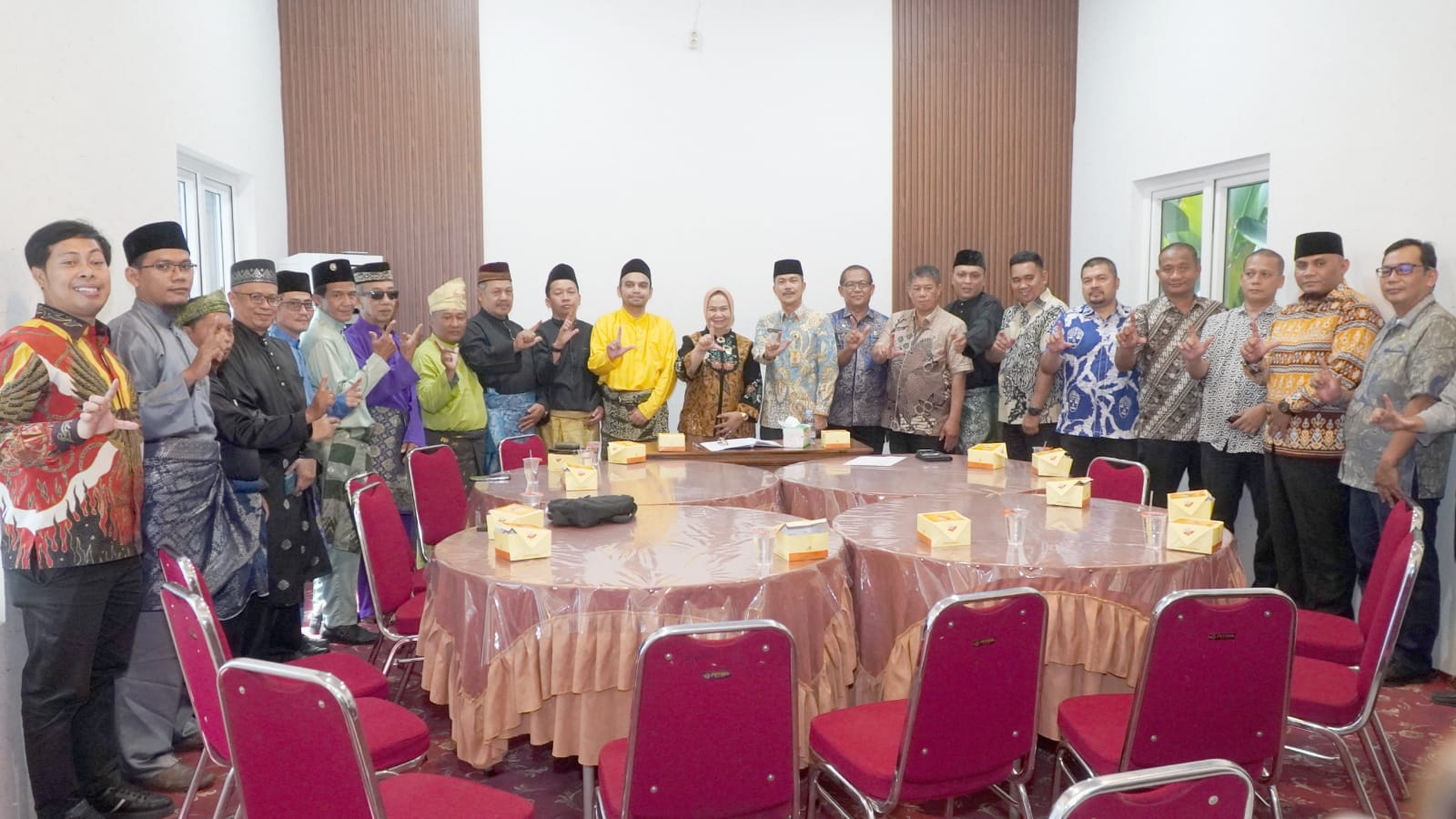 Plt. Bupati Tiorita Perkuat Sinergi dengan Kesultanan Langkat untuk Jaga Marwah Budaya Melayu
