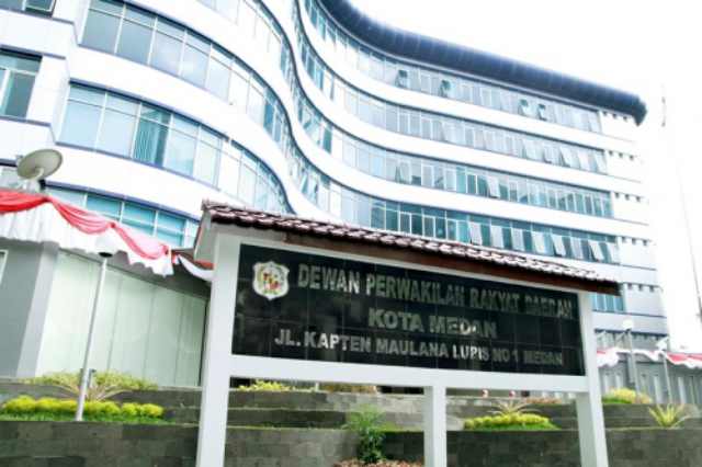 Sekretariat DPRD Medan Tegaskan Hanya Satu Kendaraan Berstatus Dinas Jabatan Ketua DPRD
