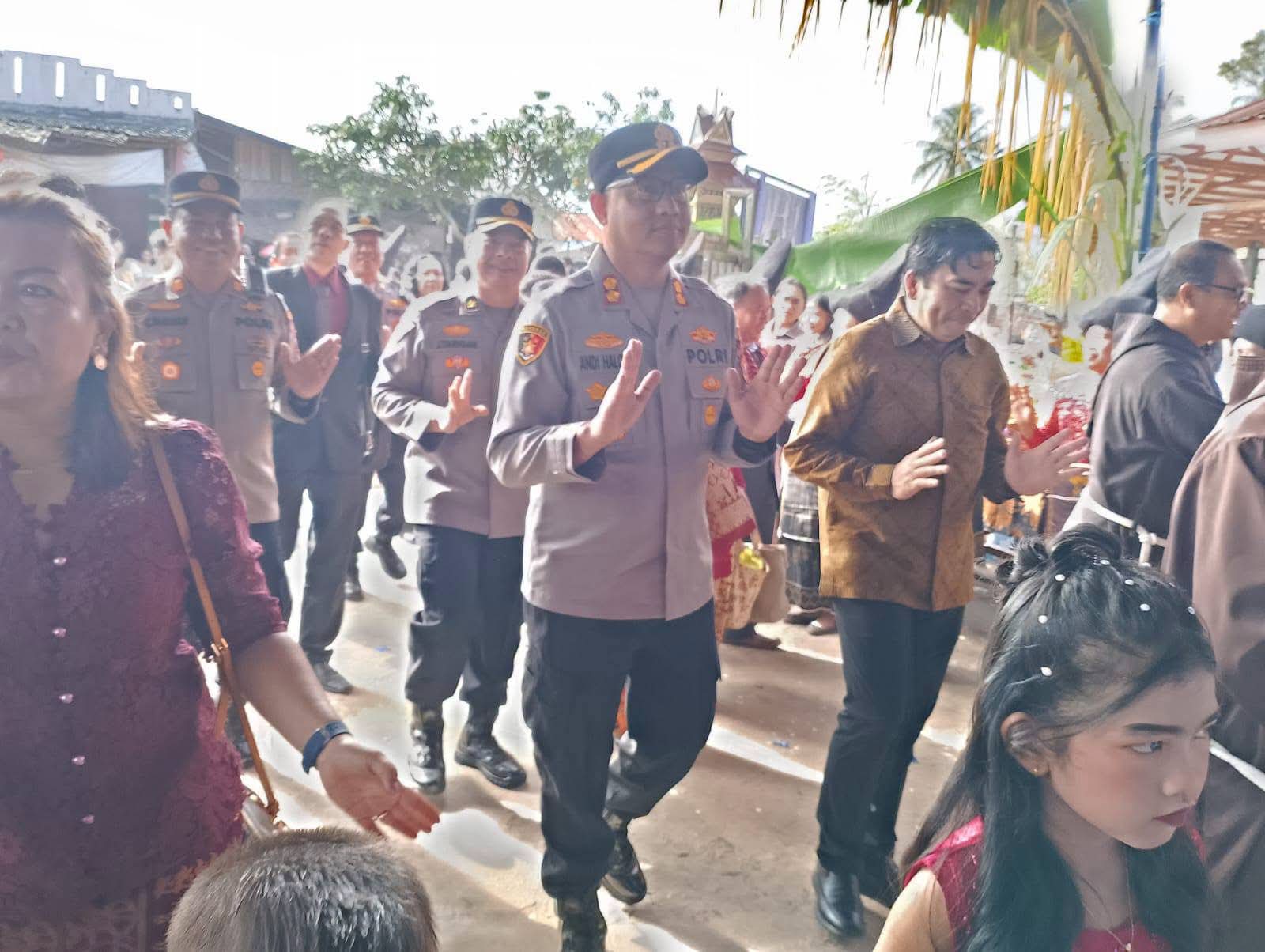 Kapolres Karo Hadiri Inaugurasi Kuasi Paroki Santo Paulus Juhar, Tegaskan Komitmen Jaga Kamtibmas
