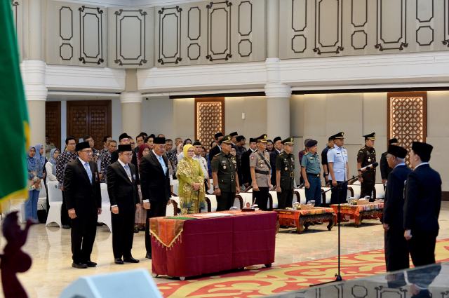 Wakil Gubernur Sumatera Utara (Sumut) Surya mengukuhkan Rusdy Sofyan sebagai Kepala Perwakilan Badan Pengawasan Keuangan dan Pembangunan (BPKP) Provinsi Sumut di Aula Raja Inal Siregar Kantor Gubernur Sumut Jalan Diponegoro Kota Medan. Kamis (24/9/2026). Foto/Diskominfo Sumut