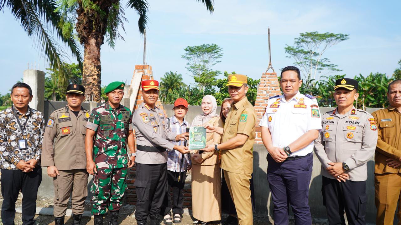 Sekda Amril Lepas 103 Siswa Diktuba Polri, Tempaan Mental Berpadu Jejak Sejarah