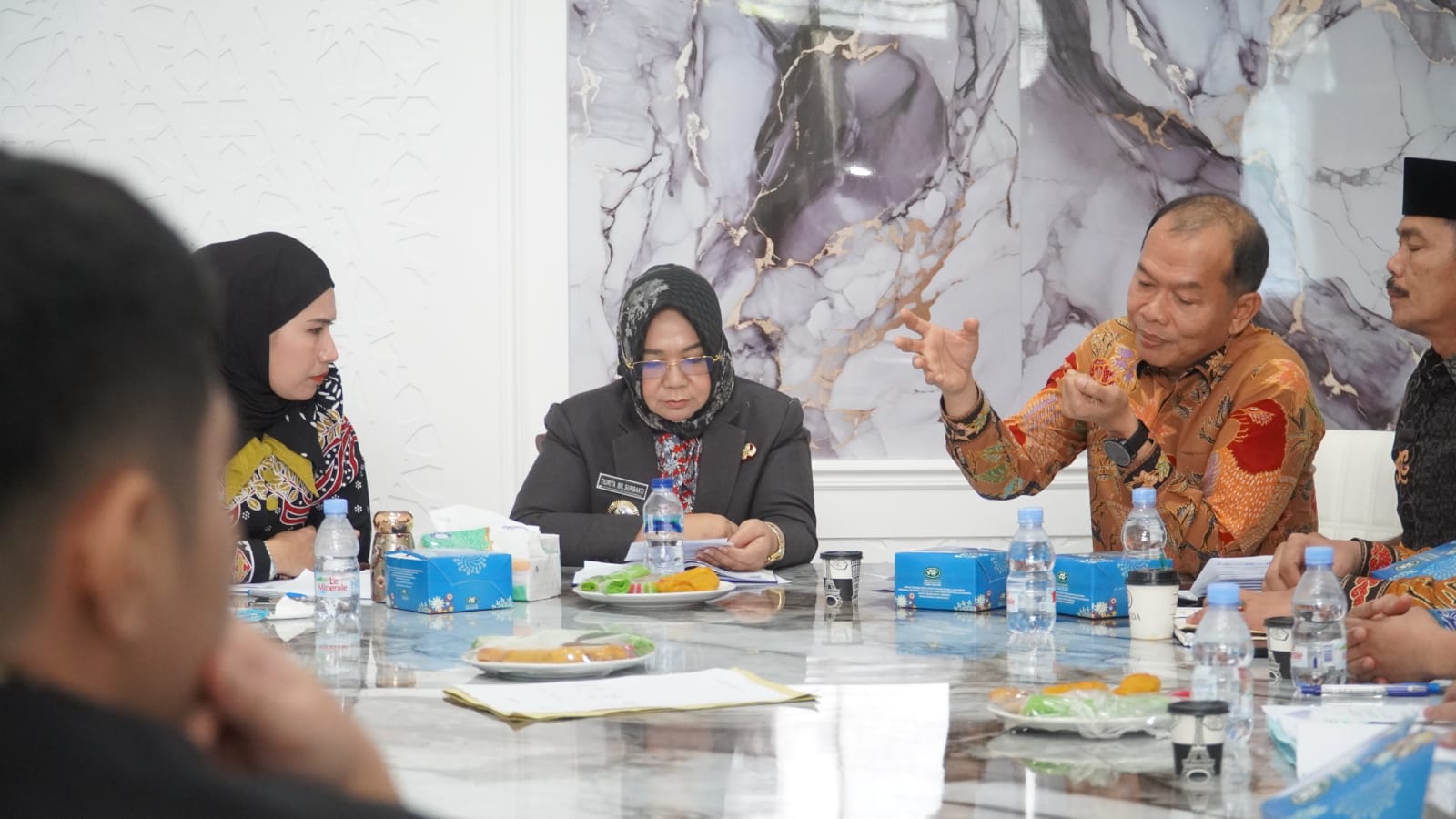 Plt. Bupati Langkat Tiorita Perintahkan OPD Tindaklanjuti Arahan Gubernur Soal Blue Night