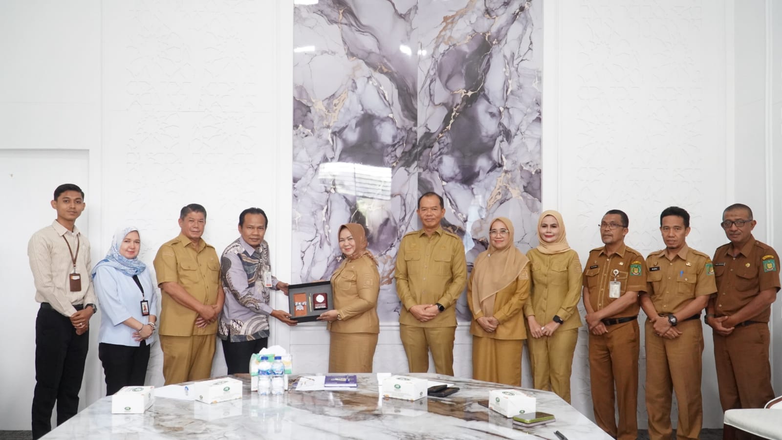 Plt. Bupati Tiorita Minta Bank Sumut Perkuat Layanan untuk Langkat